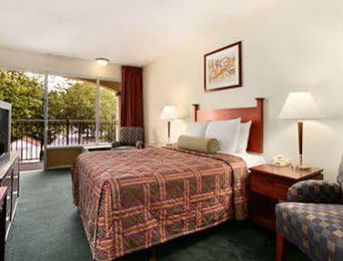 Hotel O Daylight Inn Elkhart I-90, In Bagian luar foto